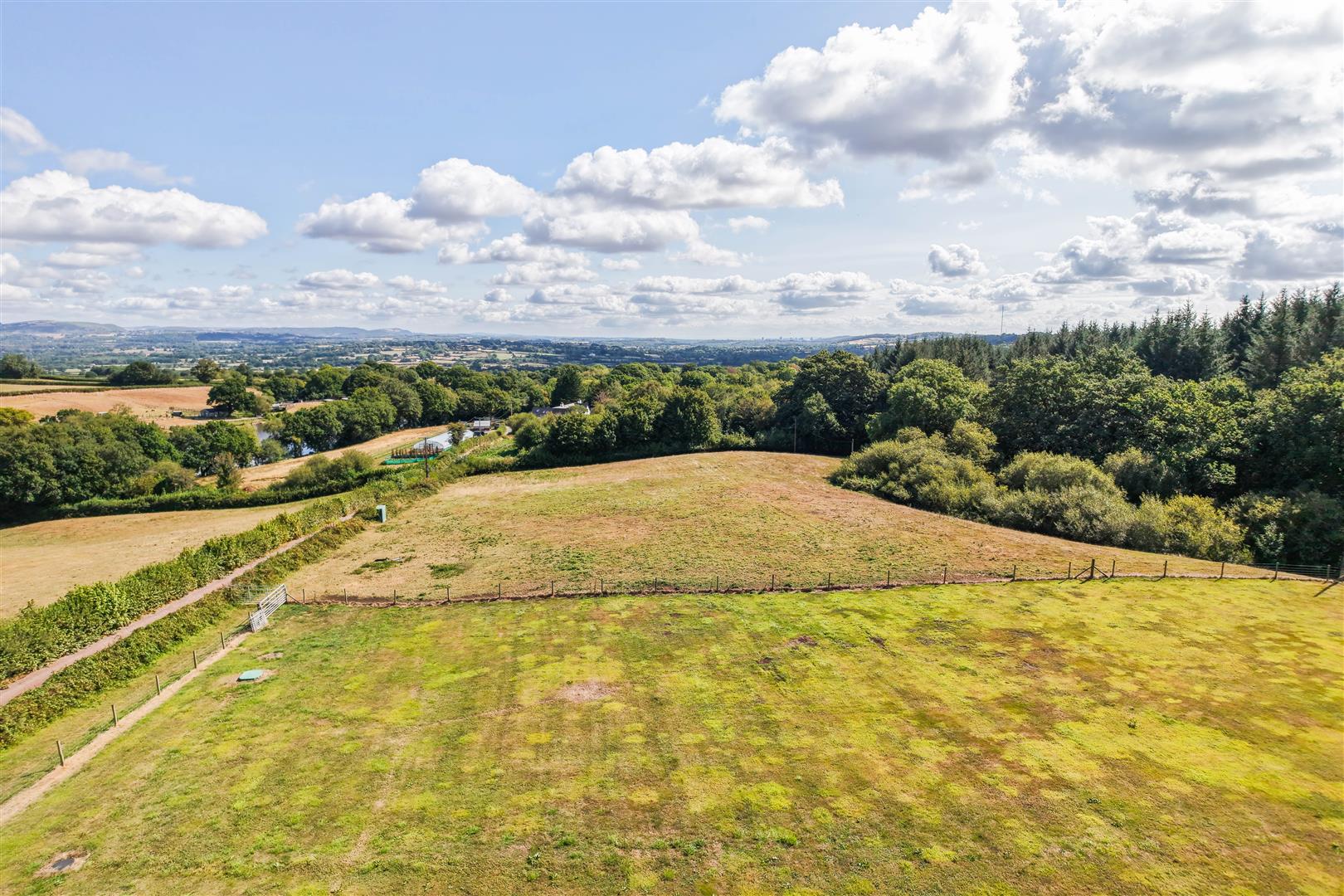 Warren Farm, Pendoylan, Nr Cowbridge, Vale of Glamorgan, CF71 7UJ